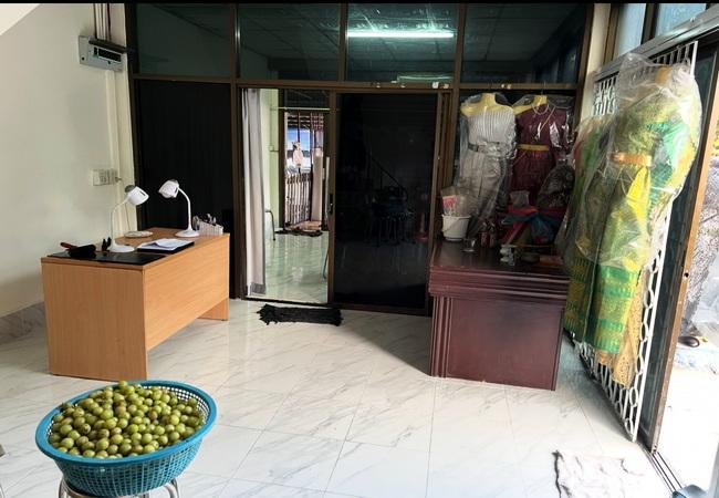 ขายอาคารพาณิชย์ หมู่บ้านเสนาวิลล่า 84 ซอยแฮปปี้แลนด์ ถนนลาดพร้าว บางกะปิ กรุงเทพมหานคร 2