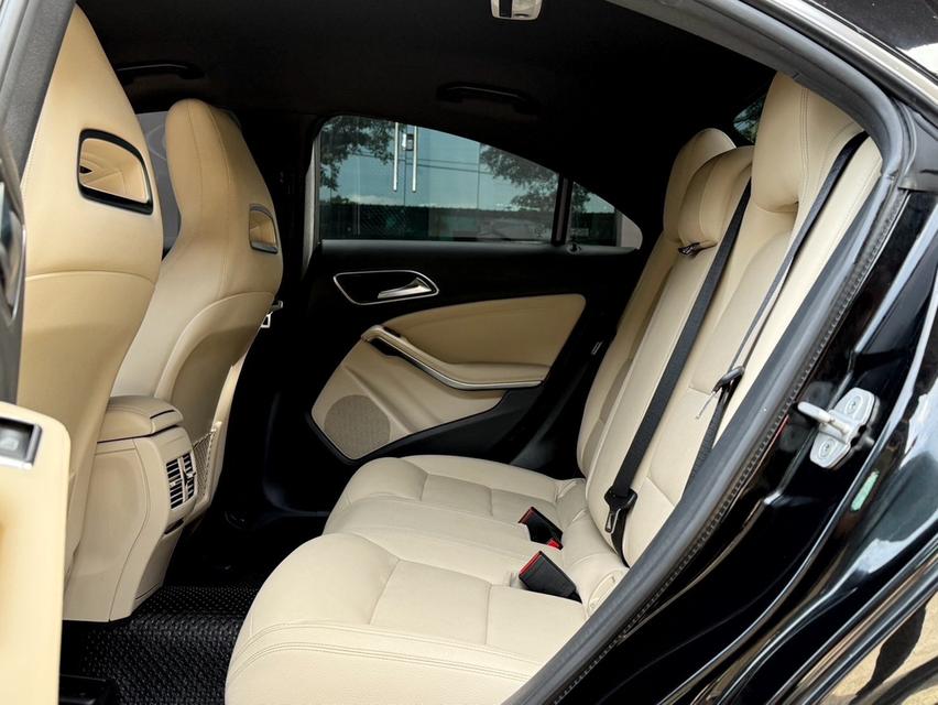 2018 BENZ CLA 200 FACELIFT รถออกศูนย์ BENZ THAILAND รถวิ่งน้อย เข้าศูนย์ทุกระยะ รถไม่เคยมีอุบัติเหตุครับ 14