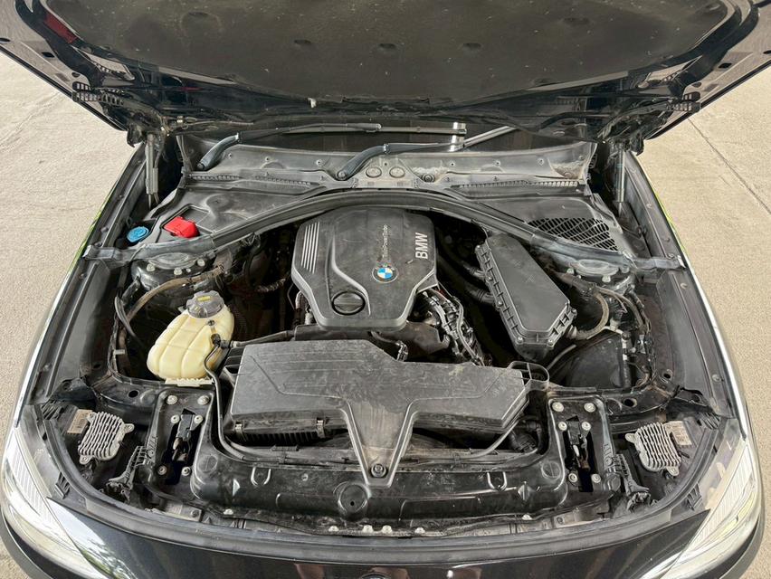 BMW 320d GT Luxury F34 AT ปี 2019 11