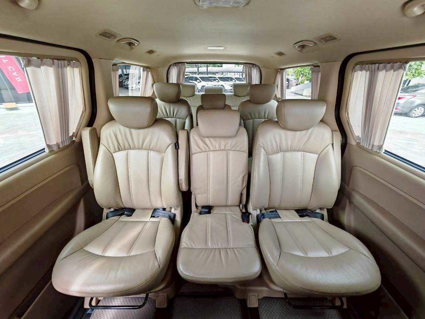 2014 HYUNDAI H-1 2.5 DELUXE 13