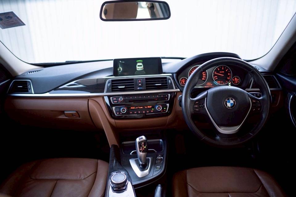 BMW 320d F30  ปี 2015 รูปที่ 11