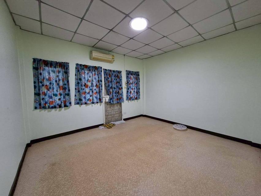 ขายบ้าน 3 ชั้น หมู่บ้านรินทร์ทอง คลอง2 ลำลูกกา 6