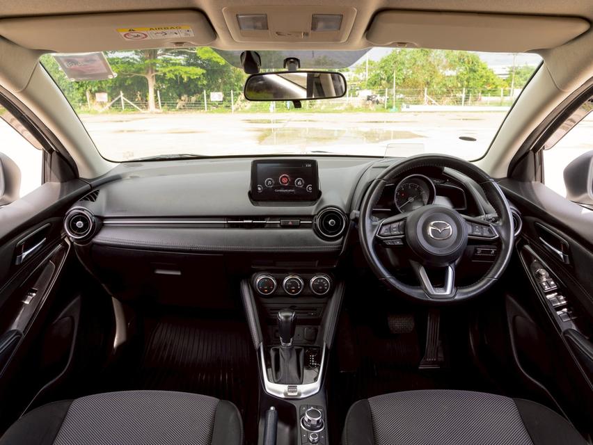 รหัสรถ 12AT2258 Mazda 2 1.3 Skyactiv High Connect | ปี : 2018 14