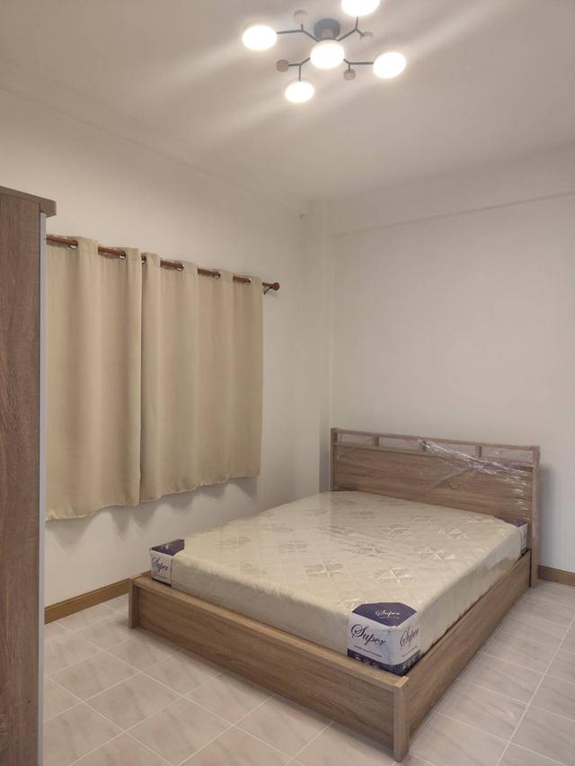 ห้องชุดรีโนเวทใหม่ 1 ห้องนอน 38 ตรม. 540,000 บาทฟรีโอน สนใจโทร 0638925888 3
