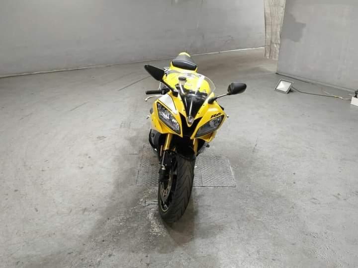 Yamaha R6 สีเหลืองสวยมาก