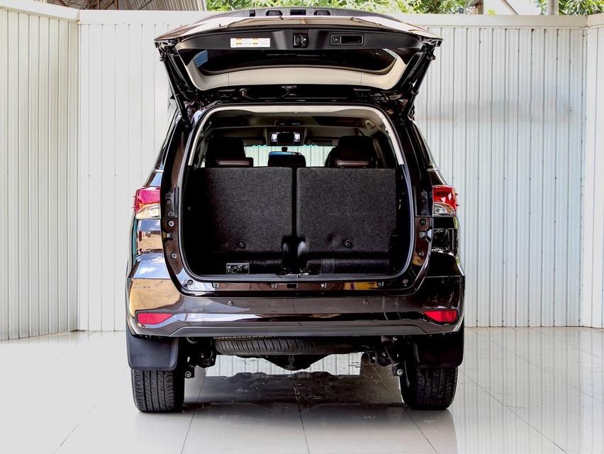 รหัสรถ BN7446 TOYOTA FORTUNER, 2.8 V 2WD ปี 2017  10