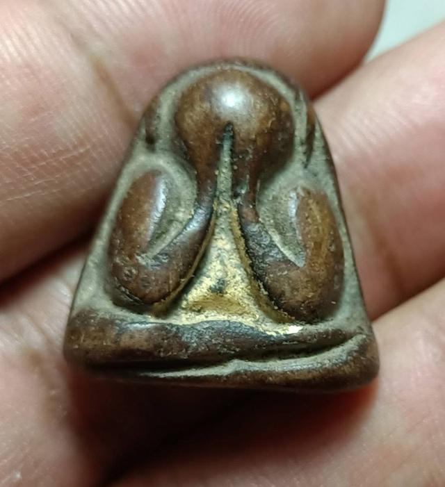 พระปิดตาพิมพ์หลังแบบหลวงพ่อแก้ววัดสุวรรณ 8