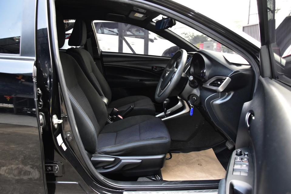 Toyota Yaris 1.2E ปี 2017 9