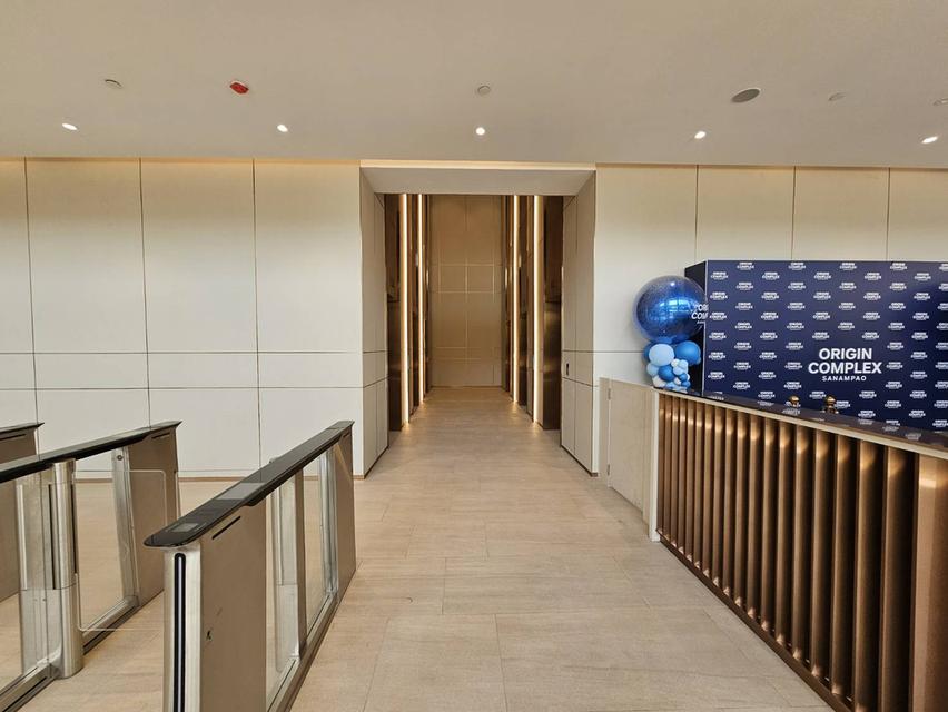 อาคารสำนักงานติดรถไฟฟ้า Origin Complex Sanampao 8