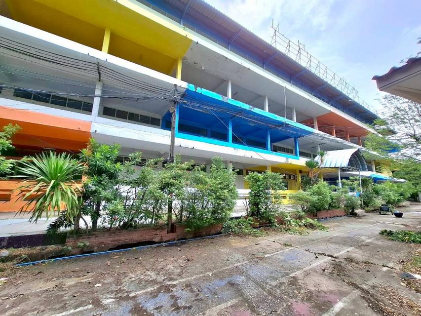 ขายที่ดิน พร้อมอาคาร4ชั้น 6-1-68 ไร่ ติดถนนประชาชื่น และคลองประปา ใกล้ ม.ธุรกิจบัณฑิตย์ เหมาะ โรงเรียน จัดสรร โรงแรม 3