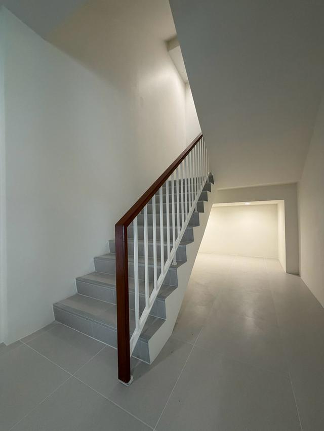 U1480 ให้เช่าโฮมออฟฟิศสร้างใหม่ 4 ชั้น มีลิฟต์ในตัว ย่านพระราม 9 Boutique Office 168 หมู่บ้านทวีมิตร ซอย 5 ถ.พระราม 9 ห้วยขวาง 14