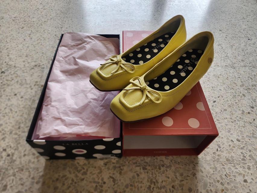 ส่งต่อรองเท้า La Bella Polka dots สีเหลือง ไซส์ 38  3
