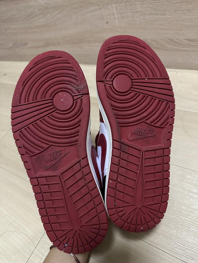 Jordan 1 Low Reverse Black Toe (Women's) 3