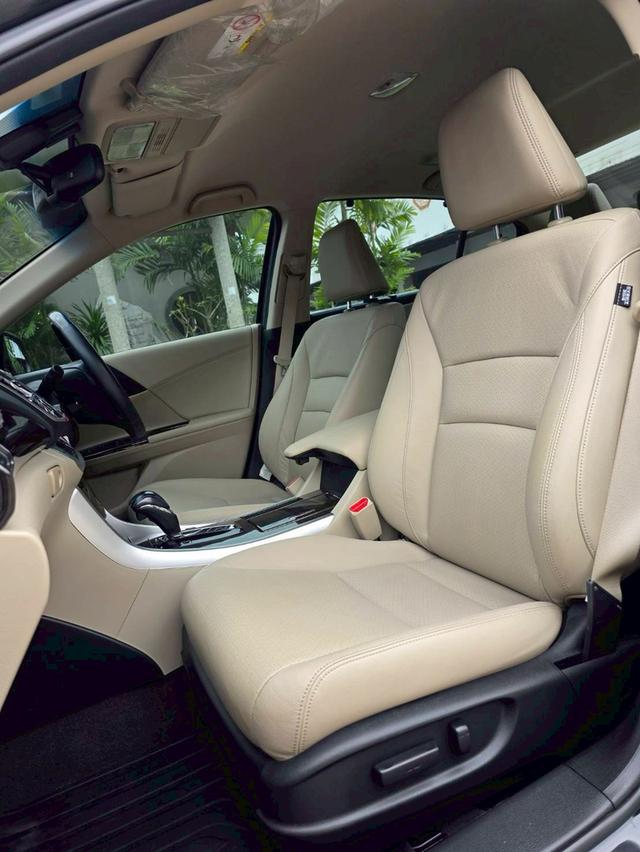 Honda ACCORD 2.0EL NAVI สีดำ ปี 2016 ไมล์ 60,000 กม. 9