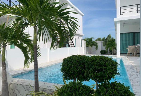 ขายด่วน พูลวิลล่า หัวหิน ประจวบฯ ใกล้ทะเล เดินทางสะดวก 2 ชั้น 3 ห้องนอน ตกแต่งเสร็จเรียบร้อย พร้อมเข้าอยู่ได้ทันที Tel. 0632897879 4