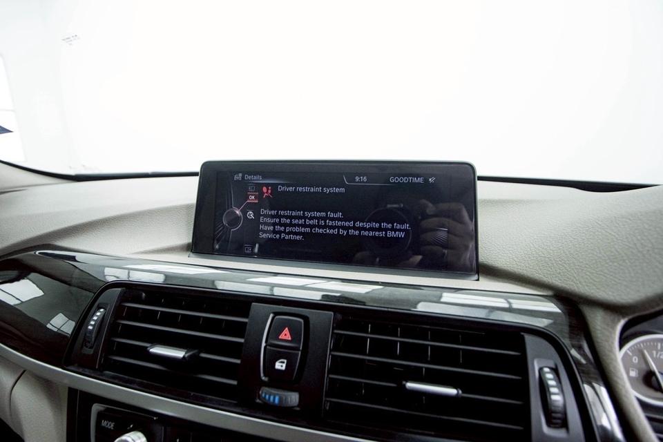 รหัสรถ 1D799 BMW 320i Modern 2013 12