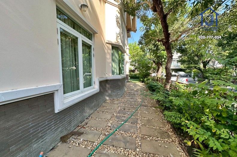 ขายบ้านเดี่ยว 2 ชั้น หมู่บ้านพัฒนาการ 100.04 ตารางวา หลังมุม ซอยพัฒนาการ 30  ใกล้ทางด่วนและรถไฟฟ้า 19