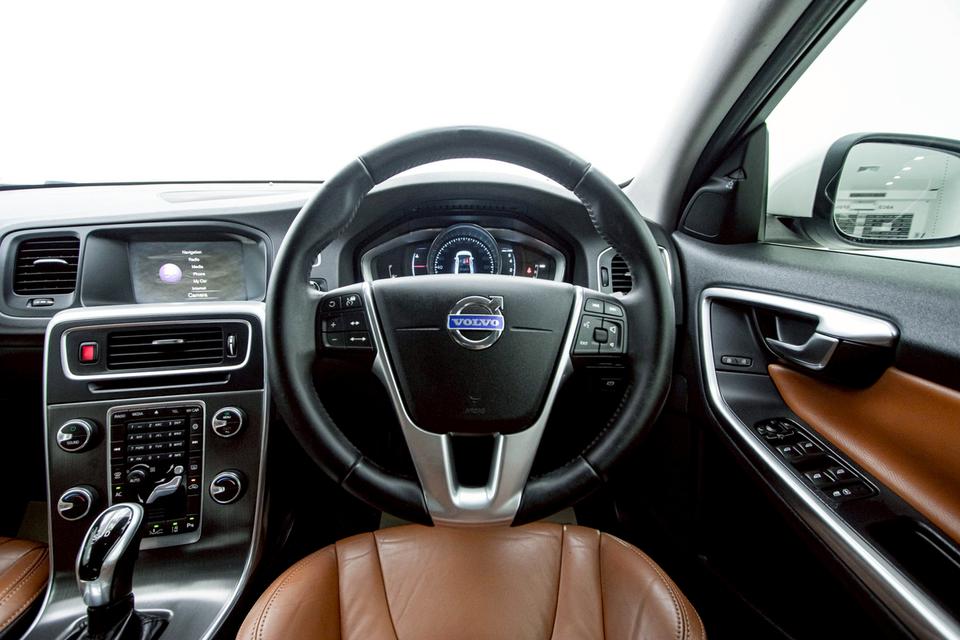 VOLVO S60 T4F S 1.6 2016 รูปที่ 16