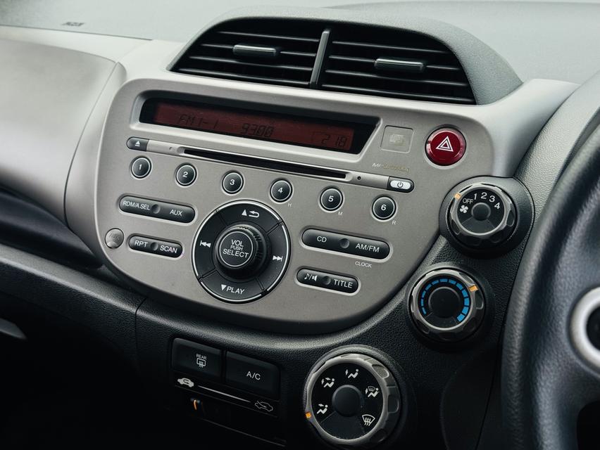 HONDA JAZZ GE 2011 AUTO TOP SV 13