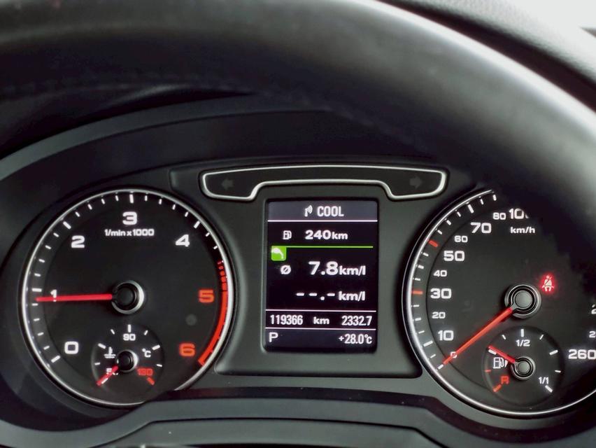 Audi Q3 2.0 TDI Quattro ปี 2014 ไมล์ 119,xxx km. 10