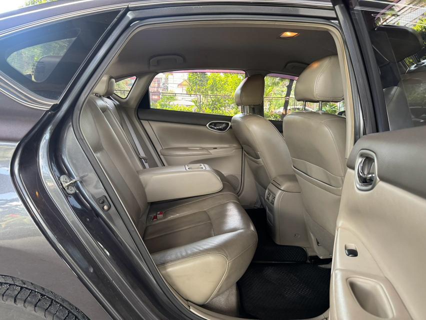 2013 Nissan Sylphy 1.6 V AT รถสวย มือเดียวป้ายแดง รูปที่ 14