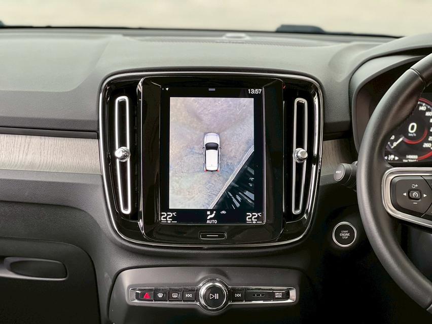 ปี 2021 VOLVO XC40 Recharge T5 Inscriptionโฉม ปี18-ปัจจุบัน (จดทะเบียน2022)สีดำ ตัวท็อป เบนซิน/ปลั๊กอินไฮบริด 12