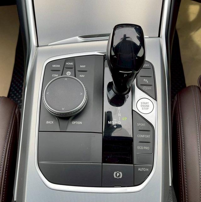 BMW 320d M SPORT G20 สีขาว ปี 2021Bsi ถึง 16/03/2570Warranty 16/03/2570 11