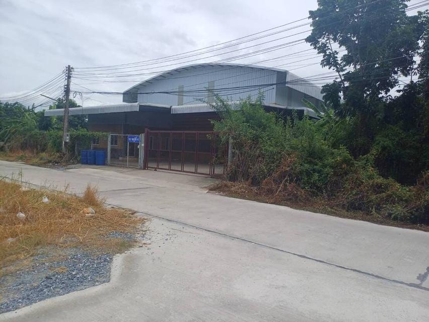 ให้เช่าโกดังพร้อมสำนักงาน เนื้อที่ 200 ตร.ว. พื้นที่ใช้สอย 450 ตร.ม. ทำเลดี ใกล้มอเตอร์เวย์ M81 (ด่านนครชัยศรี) เพียง 2 กม. 10