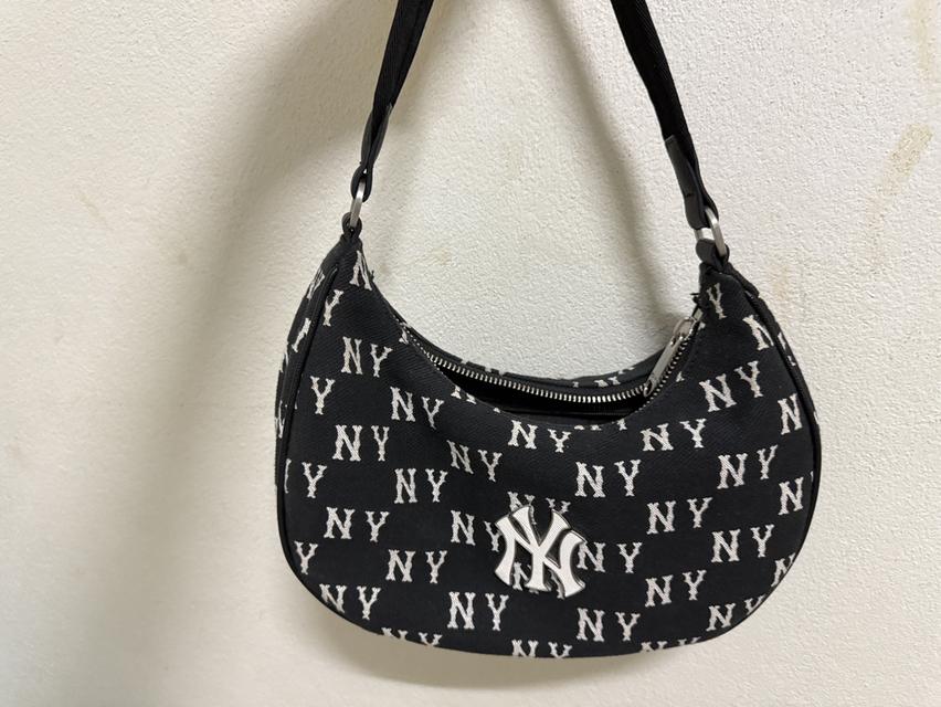 MLBกระเป๋าสะพายไหล่ ยูนิเซ็กส์ CLASSIC JACQUARD MONOGRAM สีดำ