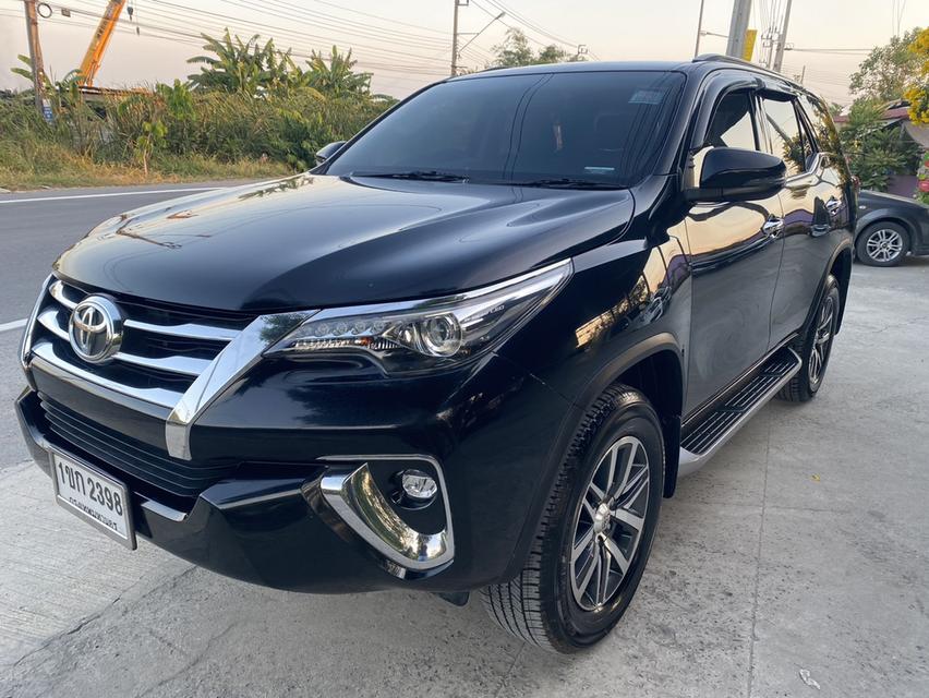 Toyota fortuner 2.4 v ออร์โต้โฟวิล
