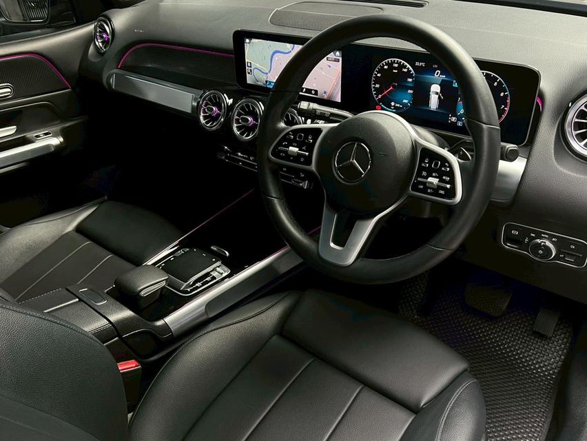 Mercedes-Benz GLB200 ปี 2021 วิ่ง 10000 KM