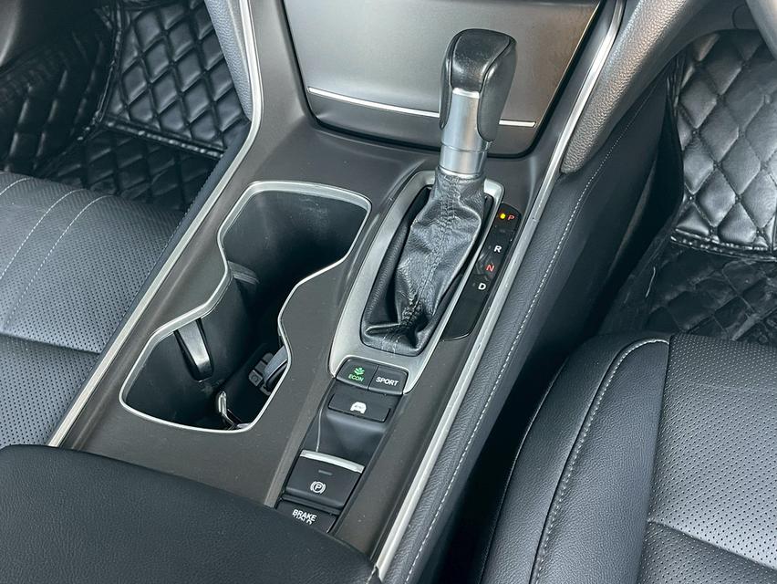 Honda Accord 2.0Hybrid Tech ปี19 รูปที่ 10