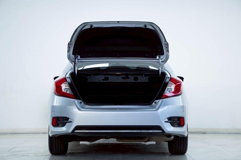 รหัสรถ 2B197 CIVIC 1.8 E 2020 2