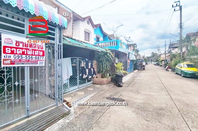 ทาวน์เฮาส์ หมู่บ้าน พนาสนธิ์ 4 เนื้อที่ 16 ตรว. ถนนรามอินทรา แขวงบางชัน เขตคลองสามวา กรุงเทพมหานคร 11