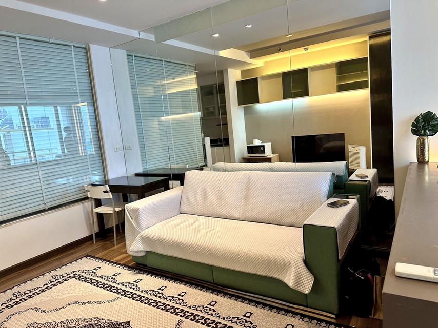 ให้เช่าห้องหรู ✨ The ราชดำหริ Condo ✨ ราคาดีสุดพิเศษ 25,000 บาท/เดือน 💰 ✅ สัญญาขั้นต่ำ 6 เดือน (พูดคุยลดได้ตามสมควร) ✅ รับเอเจนต์ คอมมิชชั่นดี 11