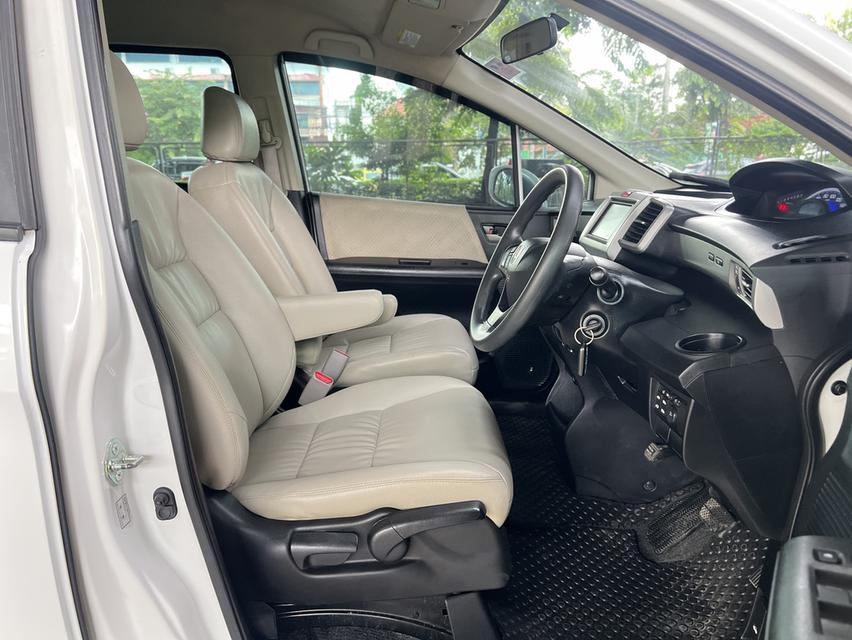 Honda FREED 1.5 EL AT ปี 2013 เบนซิน เกียร์ออโต้ 14