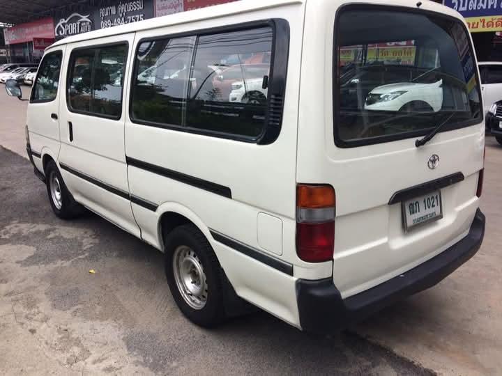 Toyota Hiace LH175 6