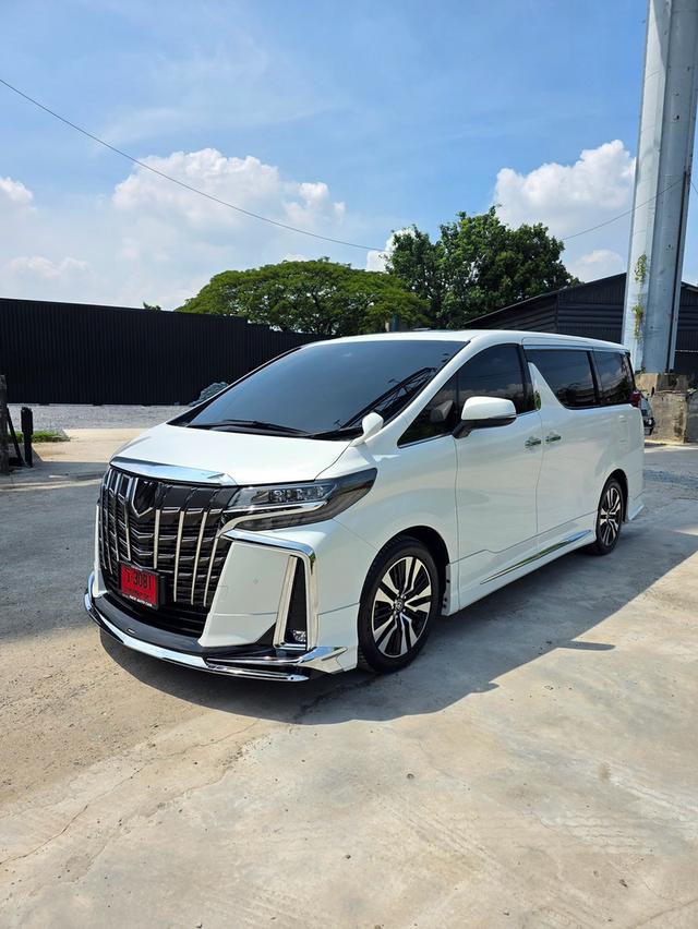 Toyota ALPHARD 2.5SC PACKAGE สีขาว ปี 2024 ไมล์ 20,000 กม.