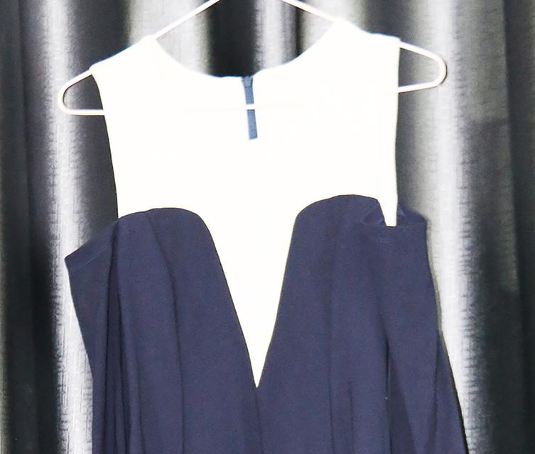 ชุดเดรสสั้นคอเหลี่ยมแขนยาวดีไซน์ทูโทน นํ้าเงิน-ขาว (Elegant Two-Tone Long Sleeve Mini Dress)_@SP008