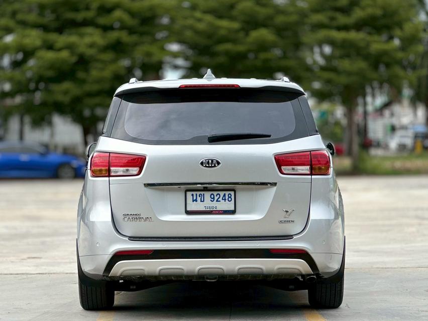 รหัสรถ PEAT9248 KIA GRAND CANIVAL 2.2EX ปี 2015  4