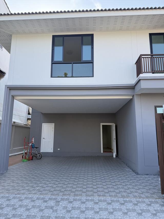 [For Sale] New House Large 2-Storey Detached House in Sukhumvit 93, Near BTS Bang Chak 3