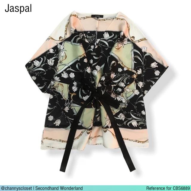 USED Jaspal - Black Floral Batwing Top | เสื้อแขนสั้นสีดำ สีชมพู เสื้อปีกค้างคาว ลายดอก คอวี ทรงใหญ่ สายฝอ แท้ มือสอง