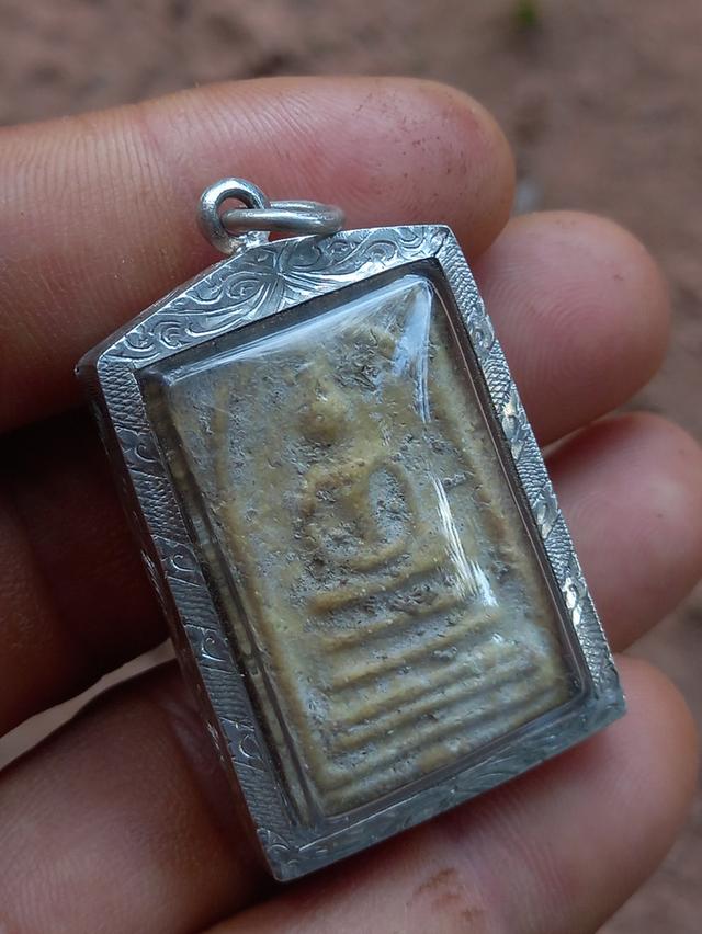 พระสมเด็จ วัดบางขุนพรหม เนื้อเก่าได้อายุ รูปที่ 3