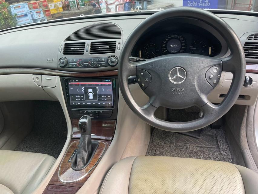 2004 Benz e220 5