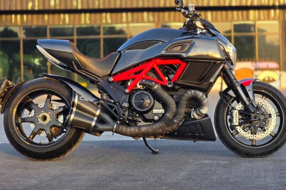 2015 Ducati Diavel 5