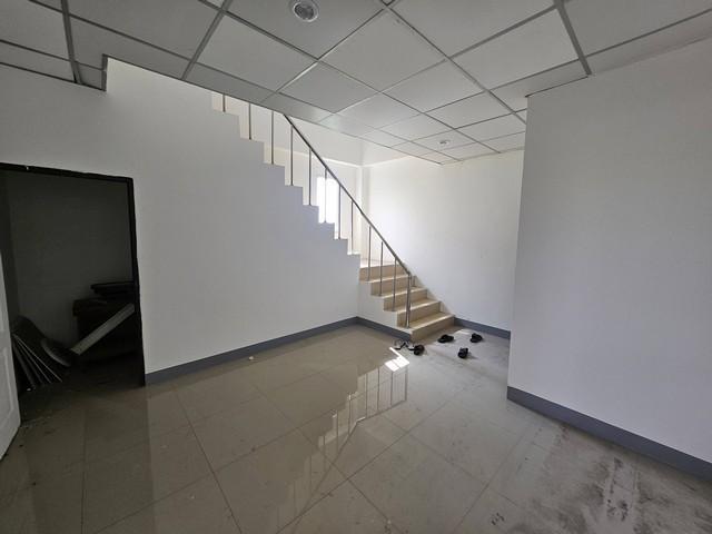 ให้เช่าโกดัง 400 ตร.ม. มีห้องน้ำในตัว ซอยวัดบัวสุวรรณฯ ลาดหลุมแก้ว ปทุมธานี 3