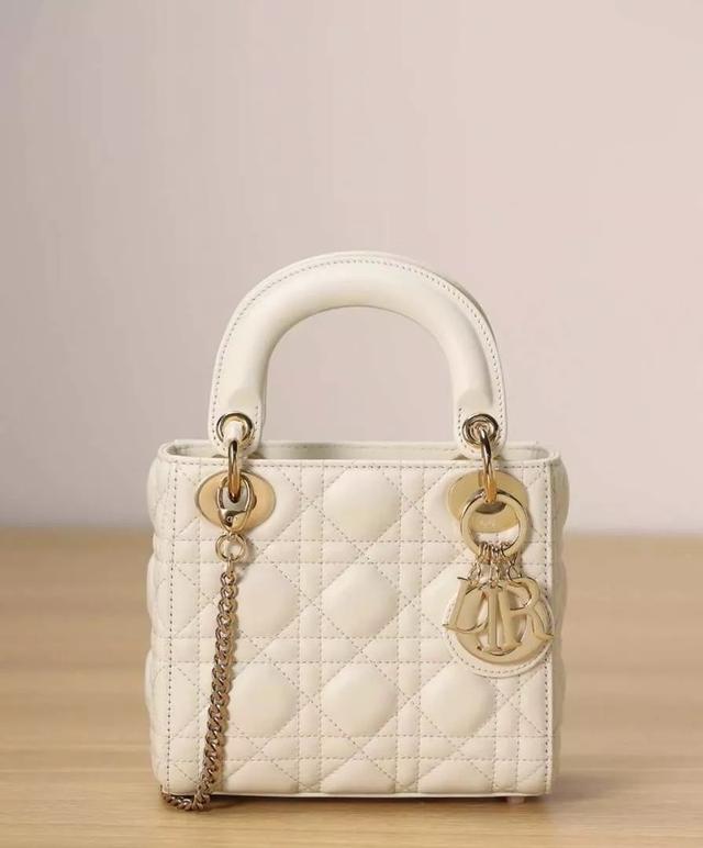 ส่งต่อ Lady Dior Shoulder Bag  4