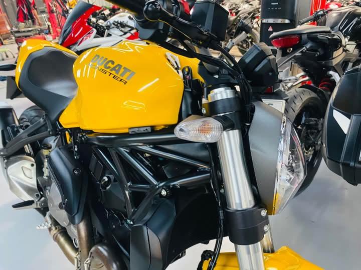 Ducati Monster 821 ปี 2019 2