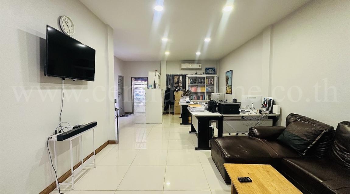 ทาวน์โฮม 3 ชั้น 45 ตร.วา ซอยรามคำแหง 65 (ลาดพร้าว 122 มหาดไทย) พร้อมอยู่ 7