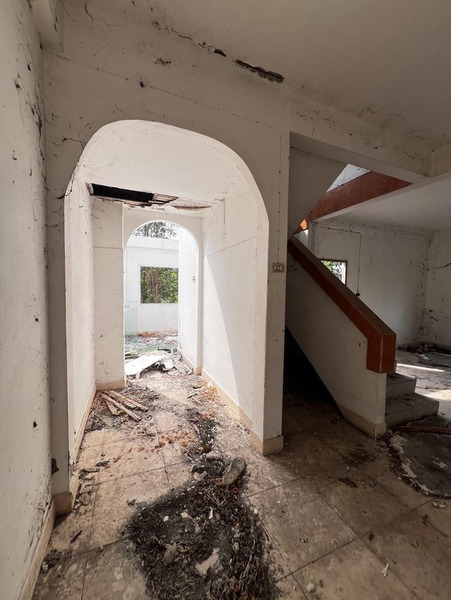 ขายบ้านเก่าพังตามสภาพ 19